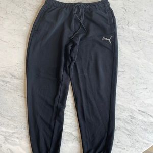 Men’s Puma joggers size L